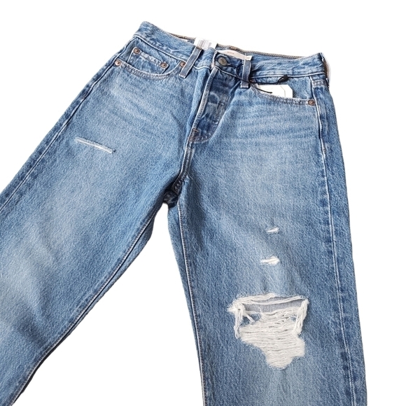 NWT Levi's Wedgie Icon Fit High Rise Distressed Ankle Jeans in Athens As… - Picture 5 of 12